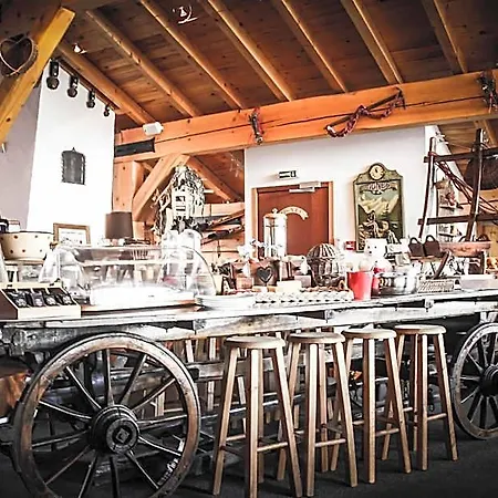 Le Refuge Hotel
